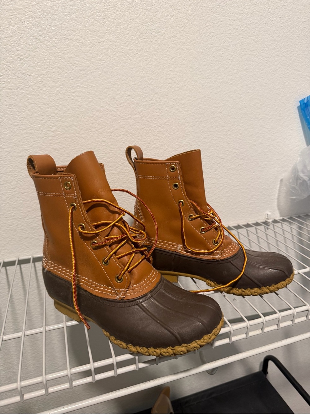 L.L.Bean Women’s Bean Boots Size 6M – Made in Maine